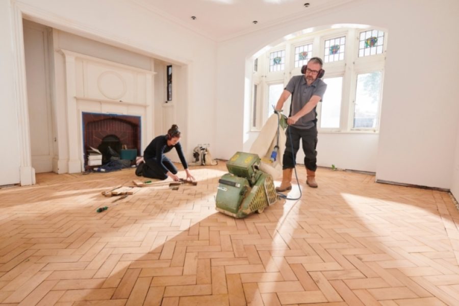 como recuperar suelo de parquet blanquecino